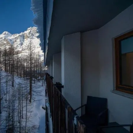 Daire Stylish Three In Cervinia 82 *